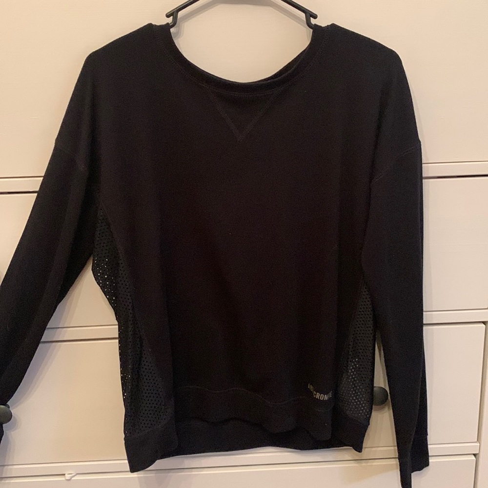 Abercrombie crew neck black size XS